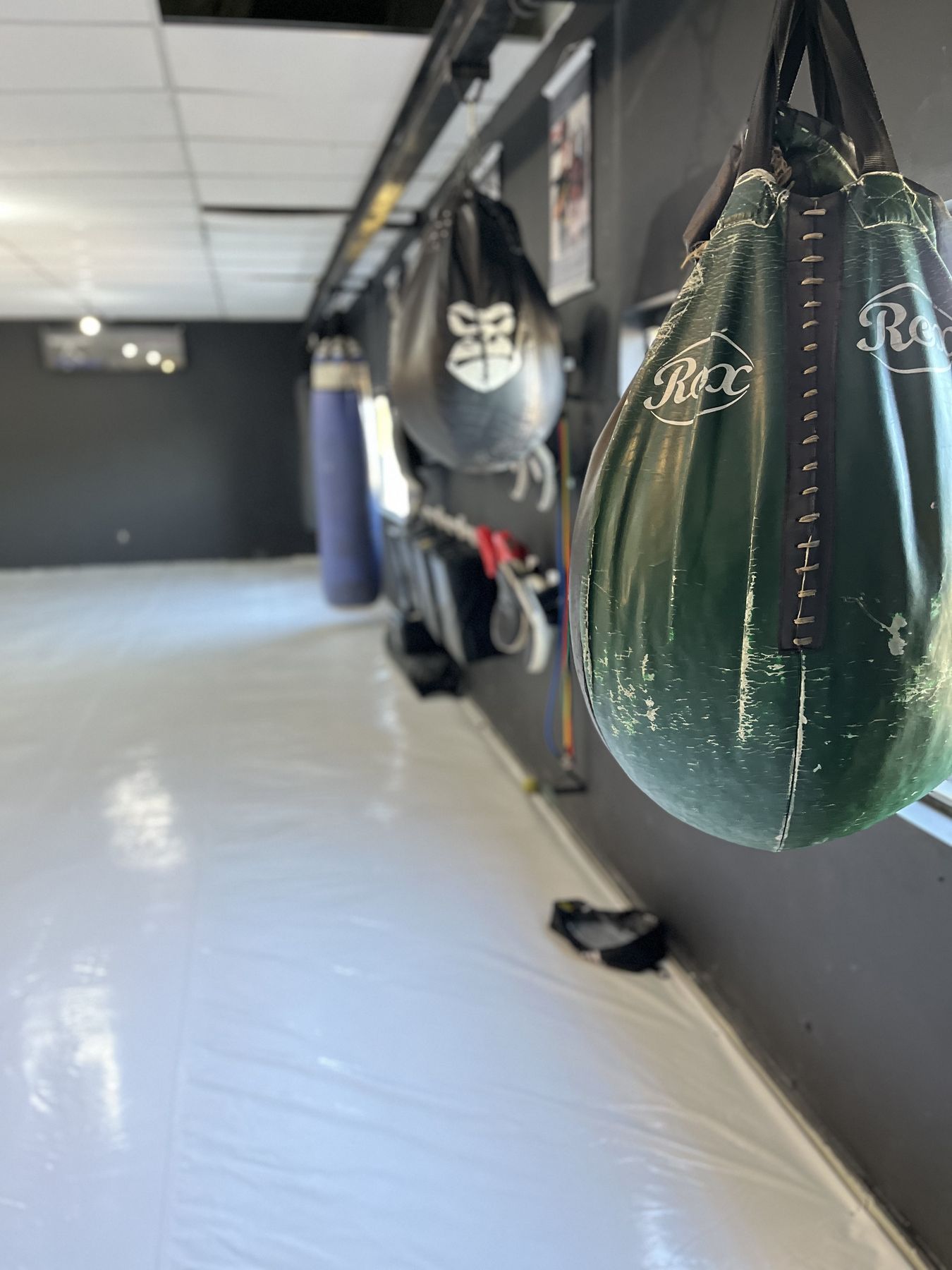 Equipamentos de treino na academia da Equipe Motta